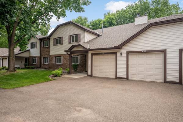 4361 Buckingham CT #1207, Vadnais Heights, MN 55127