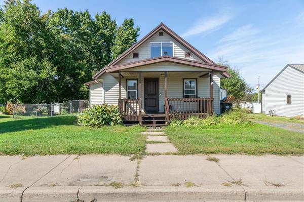 325 Prentice ST S, Clayton, WI 54004