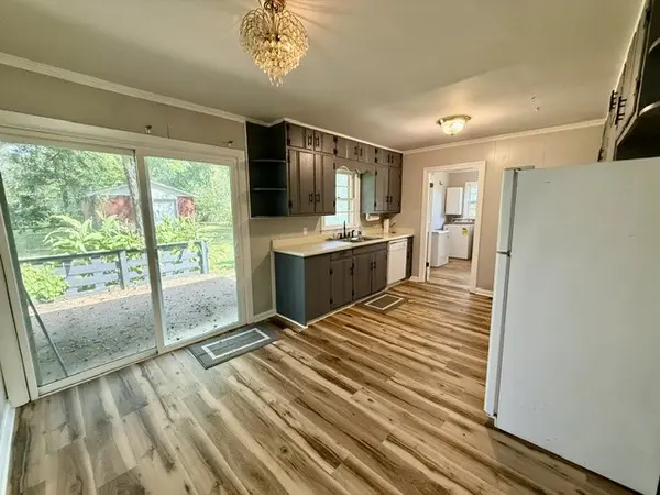 102 Patterson St, Paris, TN 38242