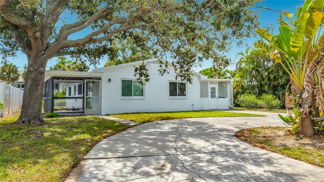355 39TH AVE, St Pete Beach, FL 33706