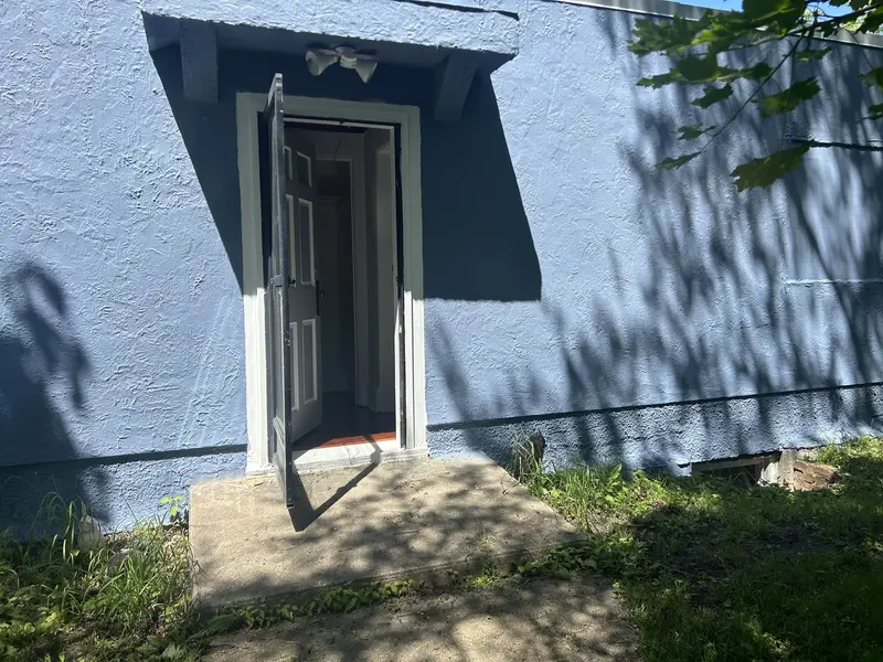 2110 Lewis AVE, Zion, IL 60099