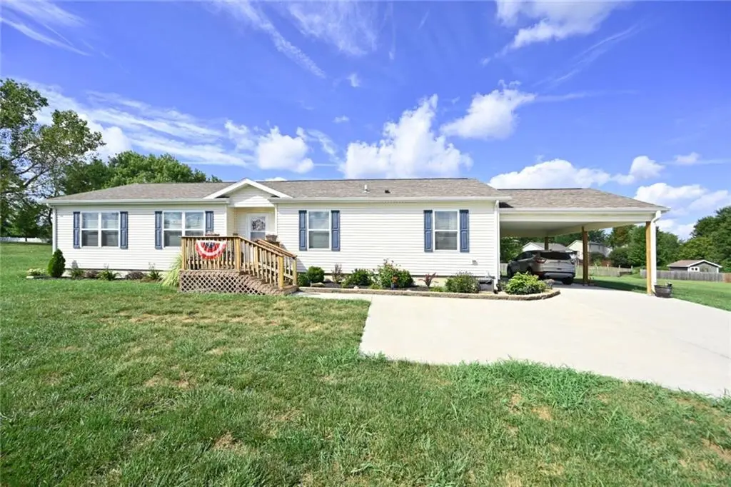 15490 NW 136th ST, Platte City, MO 64079