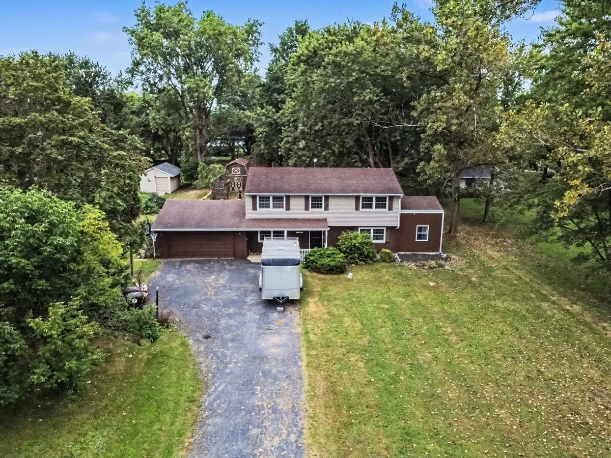 103 W Division Road, Valparaiso, IN 46385
