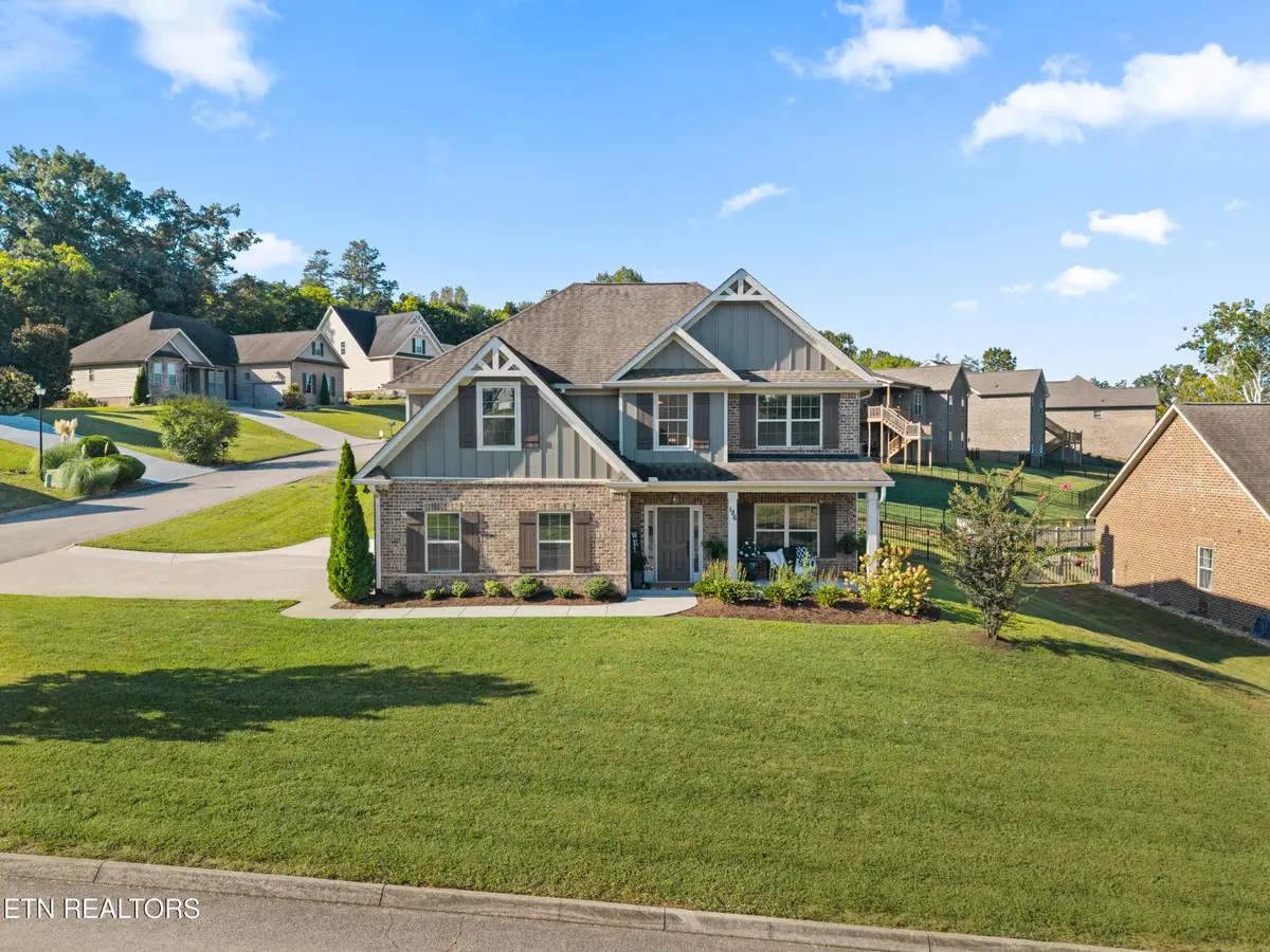186 Dynasty Drive, Lenoir City, TN 37771