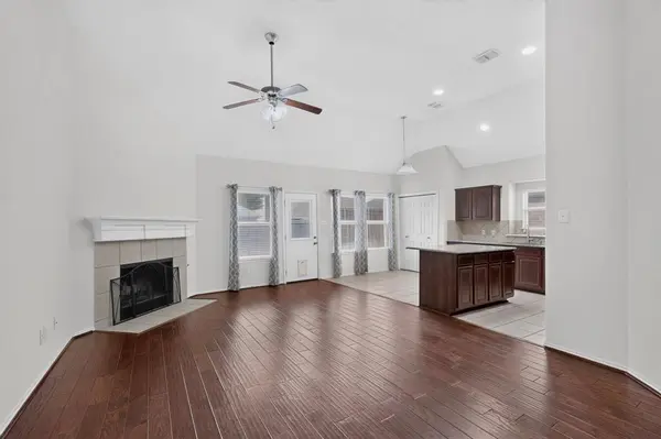 1208 Villa Paloma Boulevard, Little Elm, TX 75068