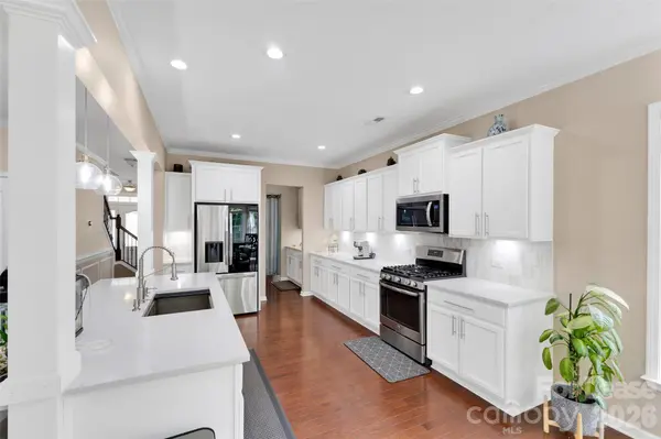 9312 Ardrey Woods DR, Charlotte, NC 28277