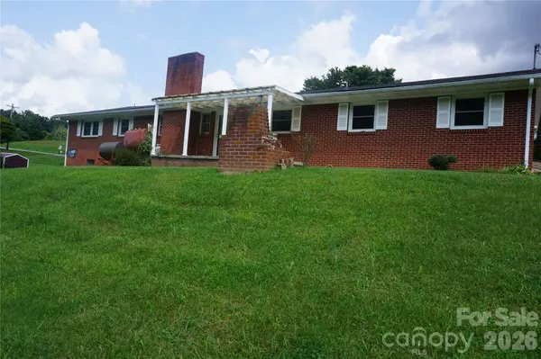 11141 NC Highway 226 HWY, Bakersville, NC 28705