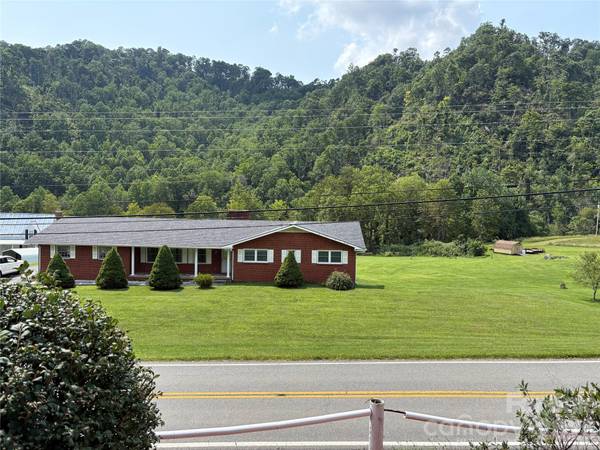 11141 NC Highway 226 HWY, Bakersville, NC 28705