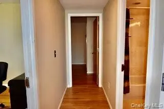 11624 Grosvenor LN #4D, Kew Gardens, NY 11418