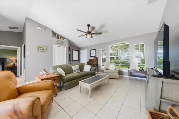 1827 LAKE VILLA DR, Tavares, FL 32778