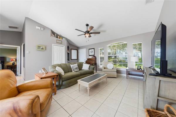 1827 LAKE VILLA DR, Tavares, FL 32778
