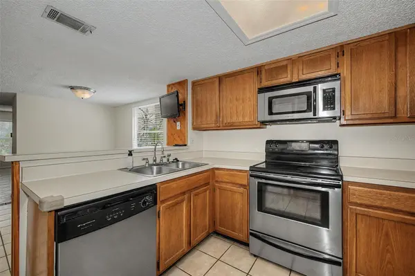 6761 121ST AVE #A, Largo, FL 33773