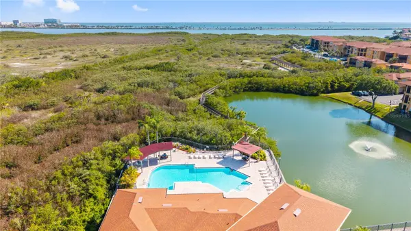 4333 BAYSIDE VILLAGE DR #320, Tampa, FL 33615