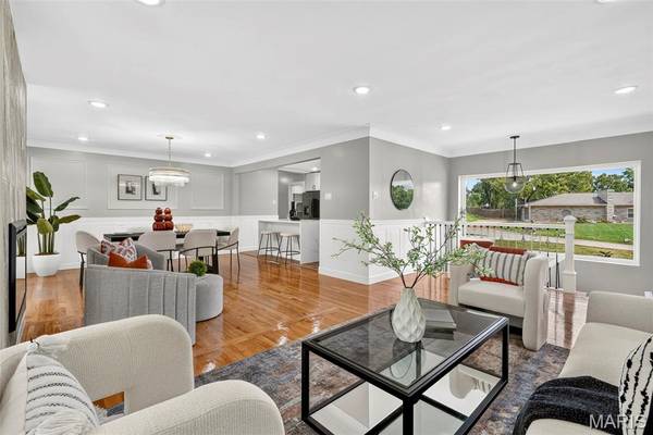 2 Dorclin LN, St Louis, MO 63128