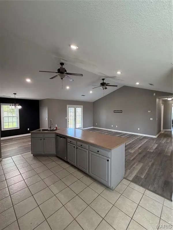 1102 Sequoyah AVE, New Madrid, MO 63869
