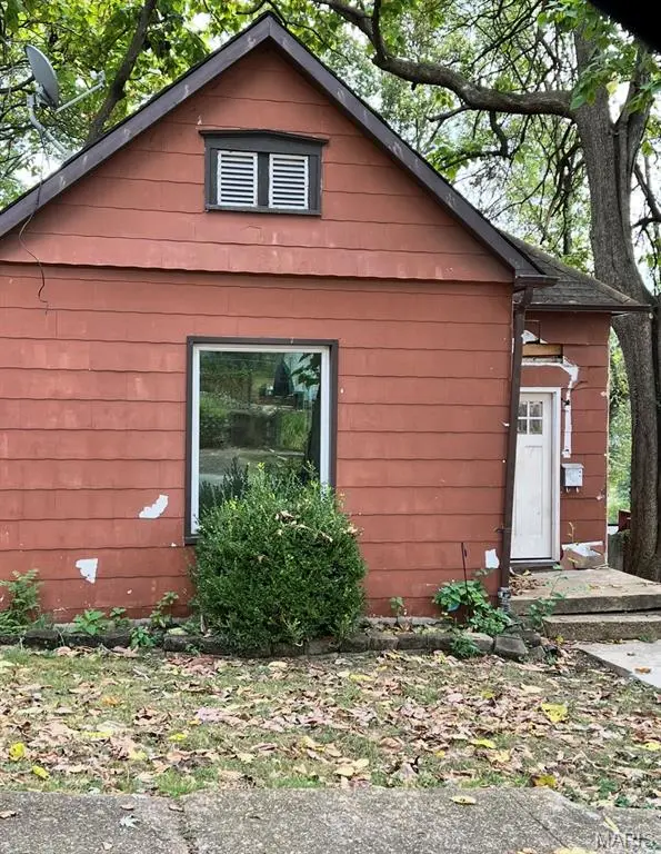 605 N 3rd ST, De Soto, MO 63020
