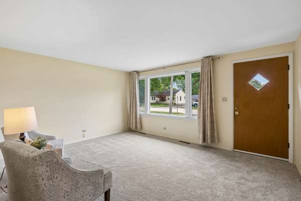 153 School ST, Grayslake, IL 60030