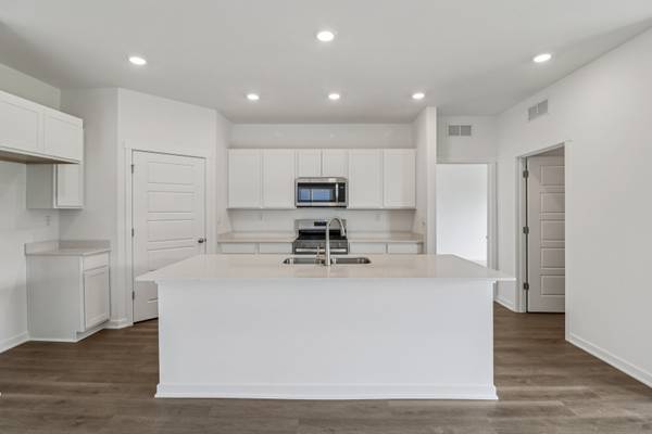6296 Redwood TRL, Wonder Lake, IL 60097