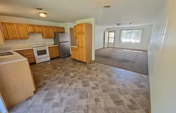 163 Ridgeview DR, Pipestone, MN 56164