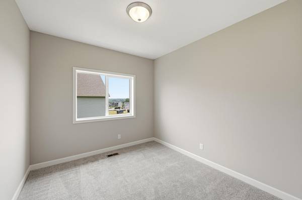 7802 Bridgewater CT, Greenfield, MN 55373