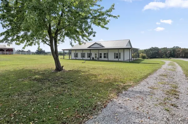 1195 Highway 52 #E, Portland, TN 37148