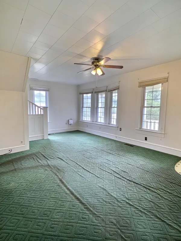575 S 2nd ST, Ellington, MO 63638