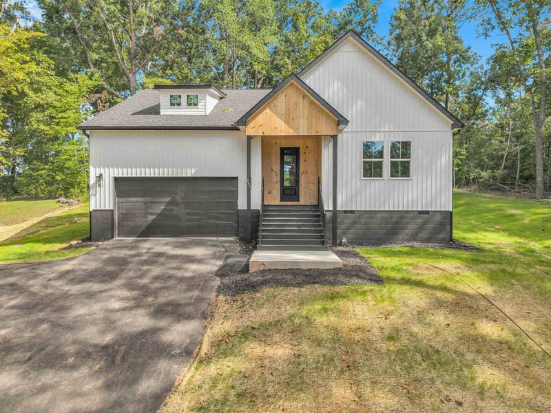 245 Tucker RD, Spartanburg, SC 29306