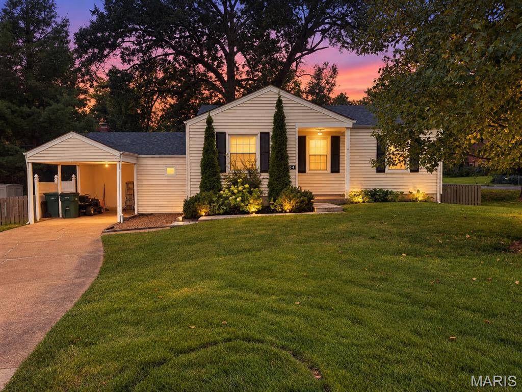 704 Lanvale DR, St Louis, MO 63119