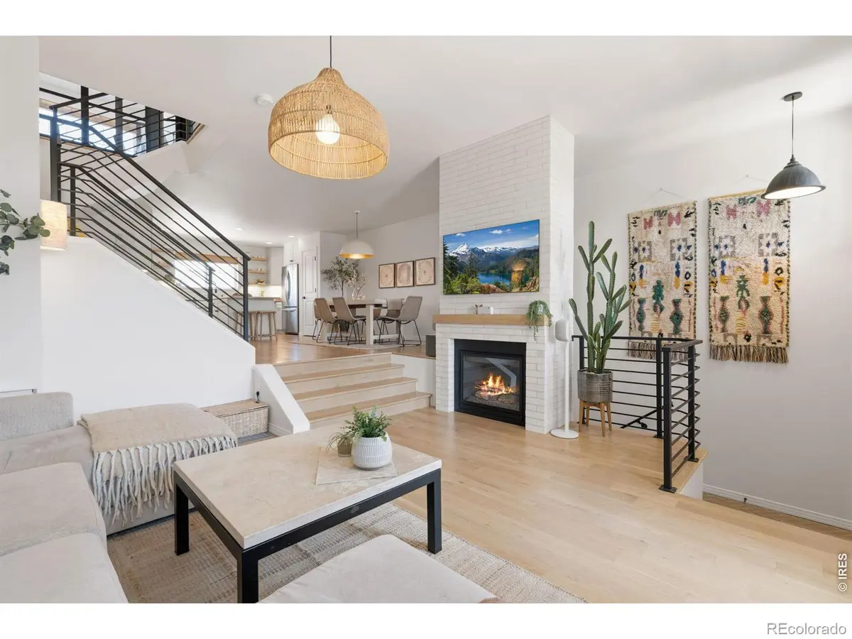 1531 Venice LN, Longmont, CO 80503