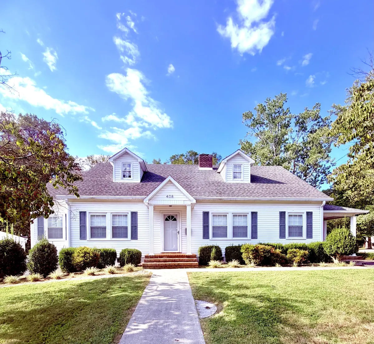 408 W Main St, Smithville, TN 37166