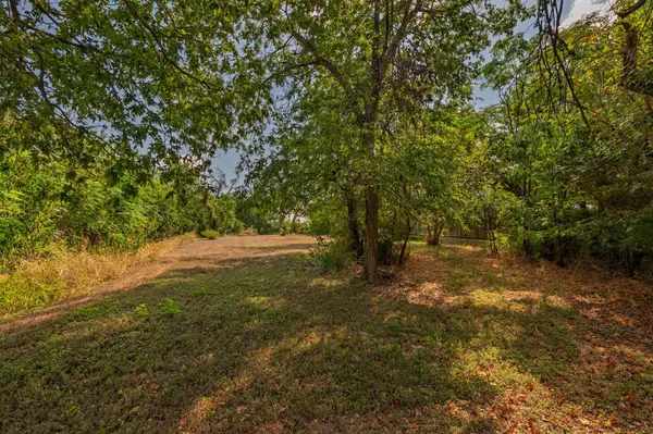 2202 Emerald Isle DR, Leander, TX 78641