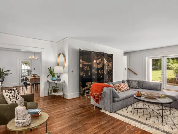303 Country Club RD, Asheville, NC 28804