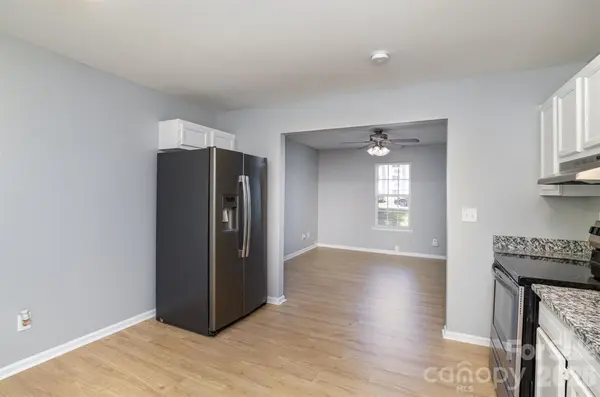 4206 Wilson LN, Charlotte, NC 28206
