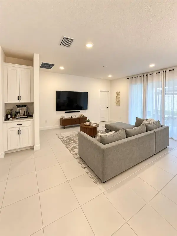 4916 SHADY PINES DR, St Cloud, FL 34772