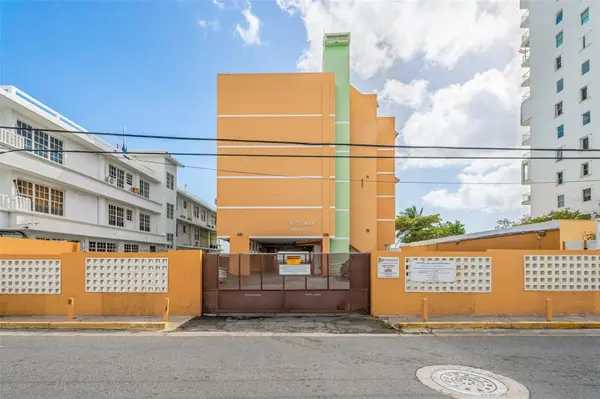 10 CALLE AMAPOLA #5, Carolina, PR 00979
