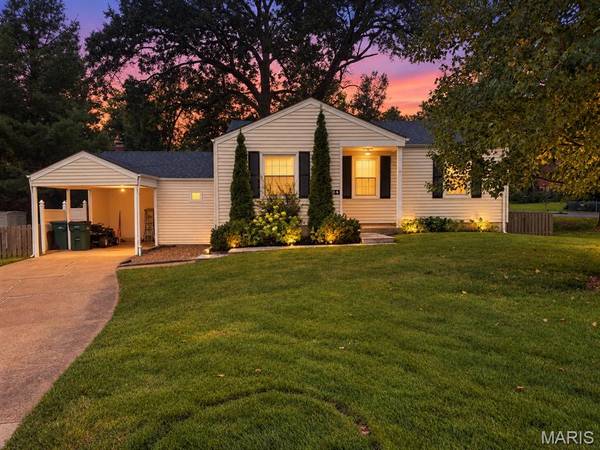 704 Lanvale DR, St Louis, MO 63119