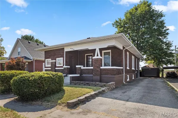 444 E Ferguson AVE, Wood River, IL 62095