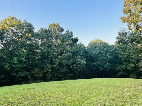 545 Deepwood Drive, Waverly, TN 37185