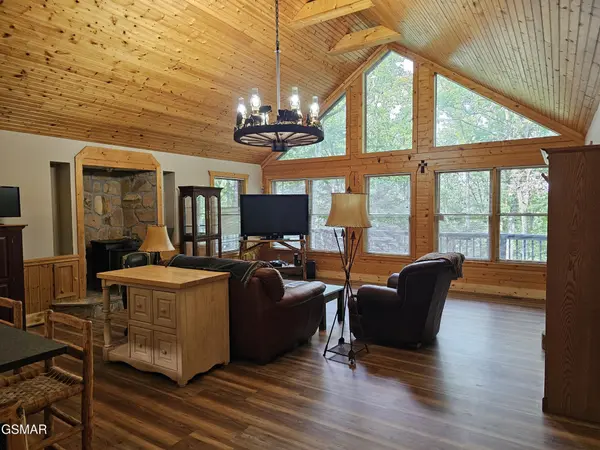 3434 Rocky Ridge Road, Cosby, TN 37722