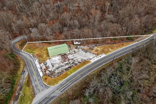 11855 Nashville Hwy, Baxter, TN 38544
