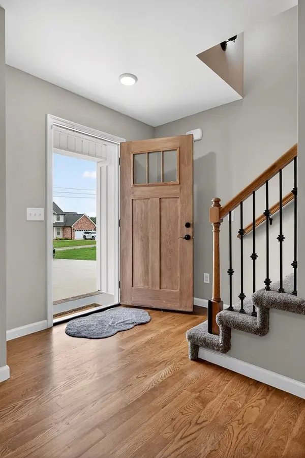 3933 Winter Haven Dr, Cookeville, TN 38501