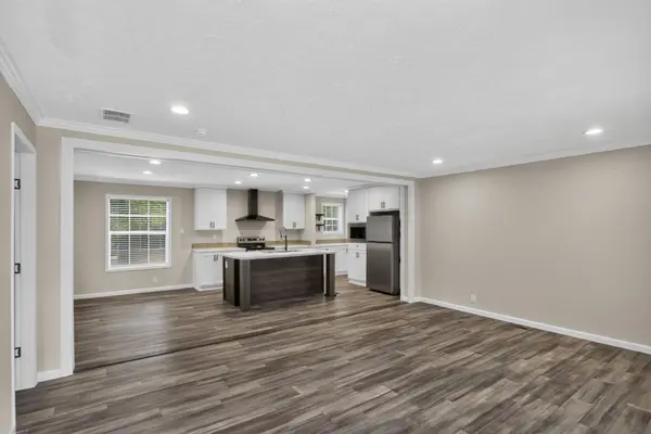 3479 Lake Rd, Woodlawn, TN 37191