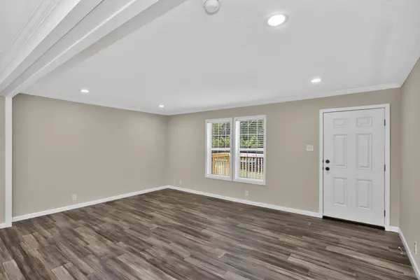 3479 Lake Rd, Woodlawn, TN 37191