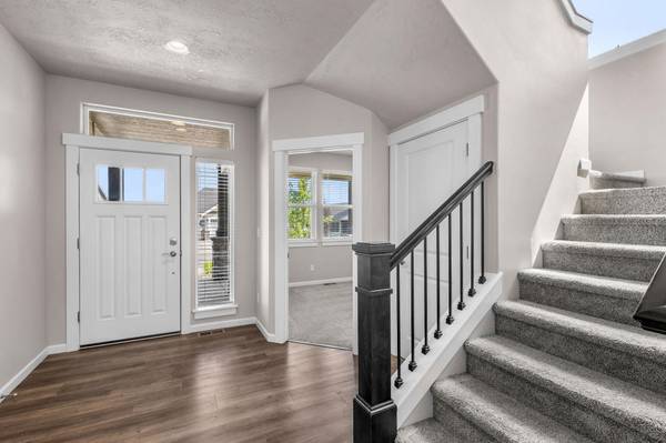 1229 S Greenacres Ct, Greenacres, WA 99016