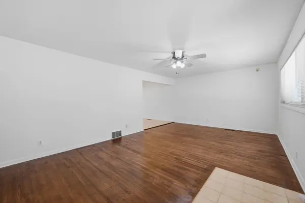 2215 E Stafford St, Wichita, KS 67211