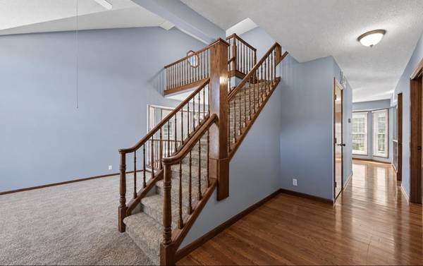 9915 W Jamesburg St, Wichita, KS 67212
