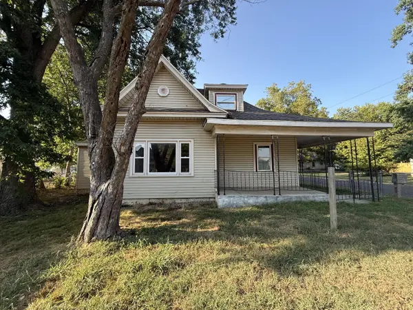 1701 W Chestnut ST, Springfield, MO 65802