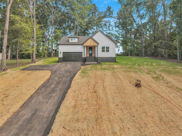 245 Tucker RD, Spartanburg, SC 29306