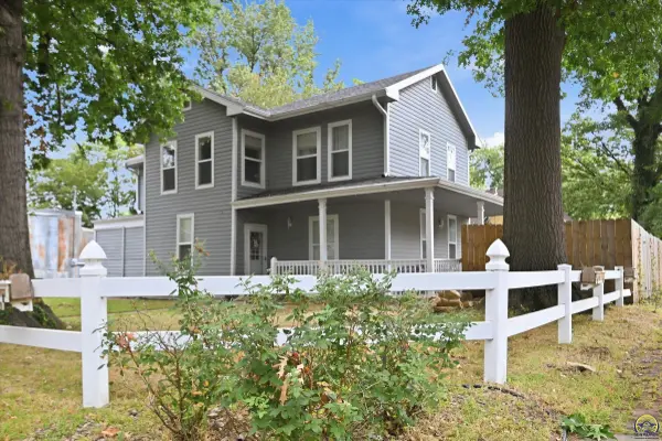 102 NW Franklin AVE, Topeka, KS 66606
