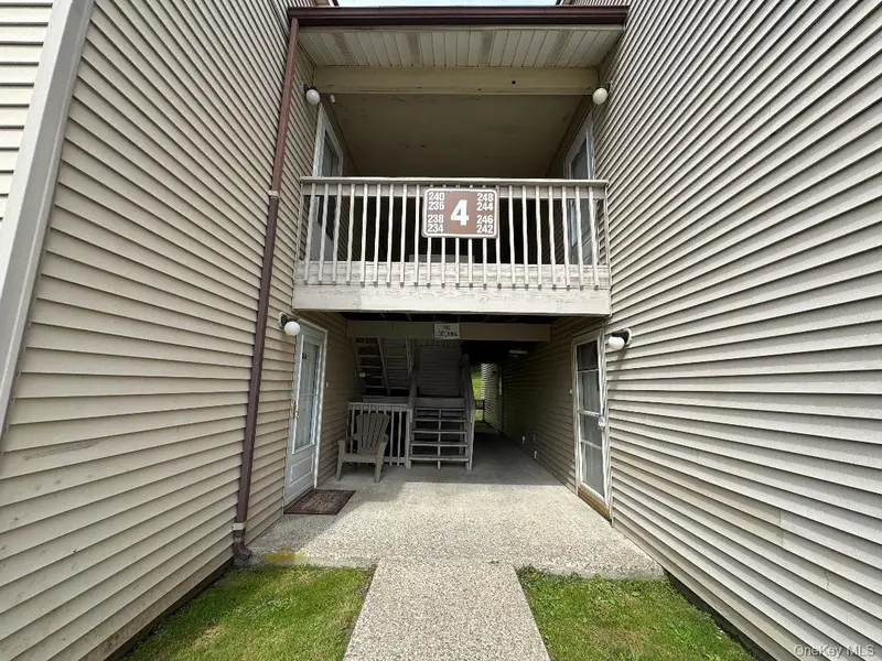 248 Concord LN, Middletown, NY 10940